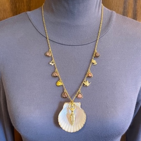“Birth of Venus" Aphrodite Goddess Greek Roman Mythology Handmade Gold Necklace - Picture 9 of 16